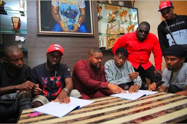 Davido signs Lil frosh to DMW.
