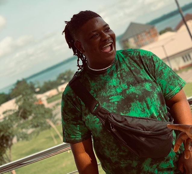 #Headies2019: Barry Jhay wins "Rookie Of The Year" Award