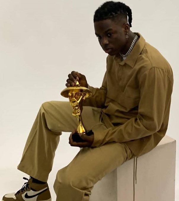 #Headies2019: Rema wins "The Next Rated" Award.