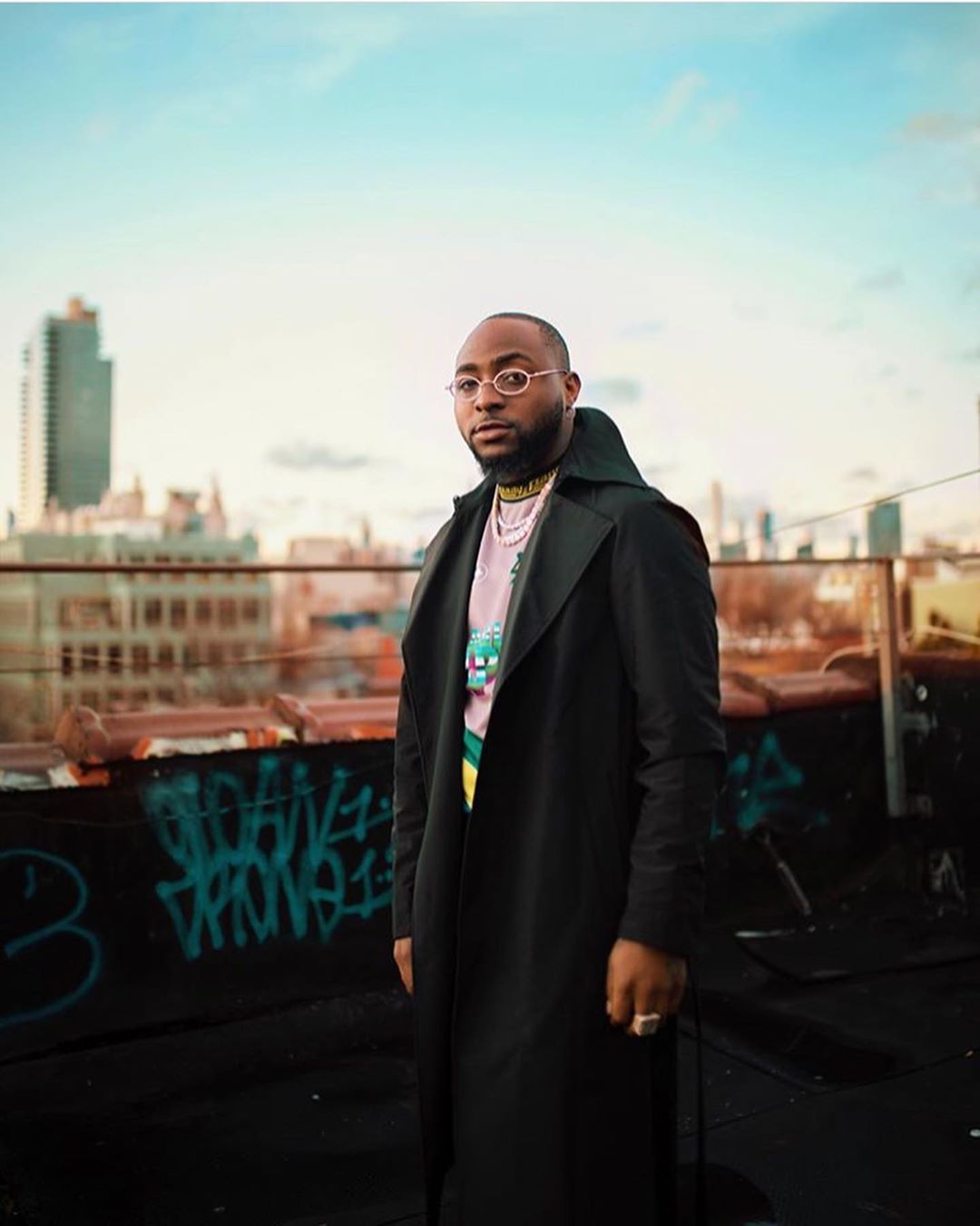 Davido gifts fans #1Million Each.