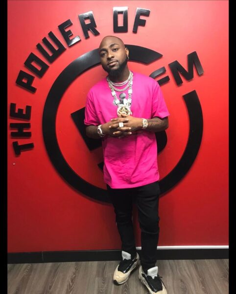 Gospel Singer Tells Davido to Learn attitude From Wizkid, Kiss Daniel