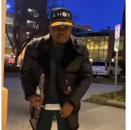 Olamide disturbs internet with new look, gives up on dread.