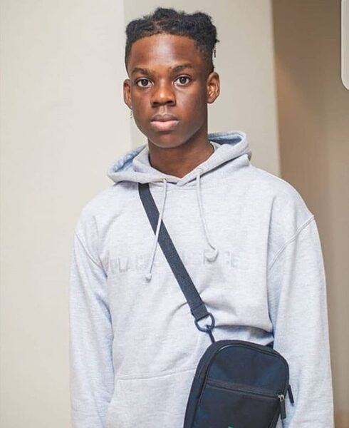 rema debuts new hairstyle as he protests against sars rema debuts new hairstyle as he protests against sars