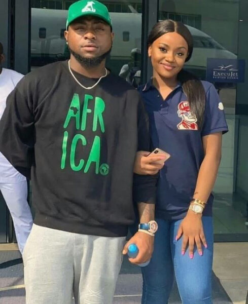 Chioma deletes all her remaining photos with Davido