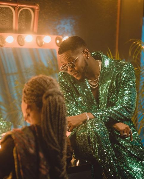 Kizz Daniel ft. Philkeyz – "Nesesari Video"