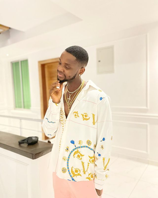 Kizz Daniel receives his first No. 1 with ‘Lie’ in the turntable toptable 50: