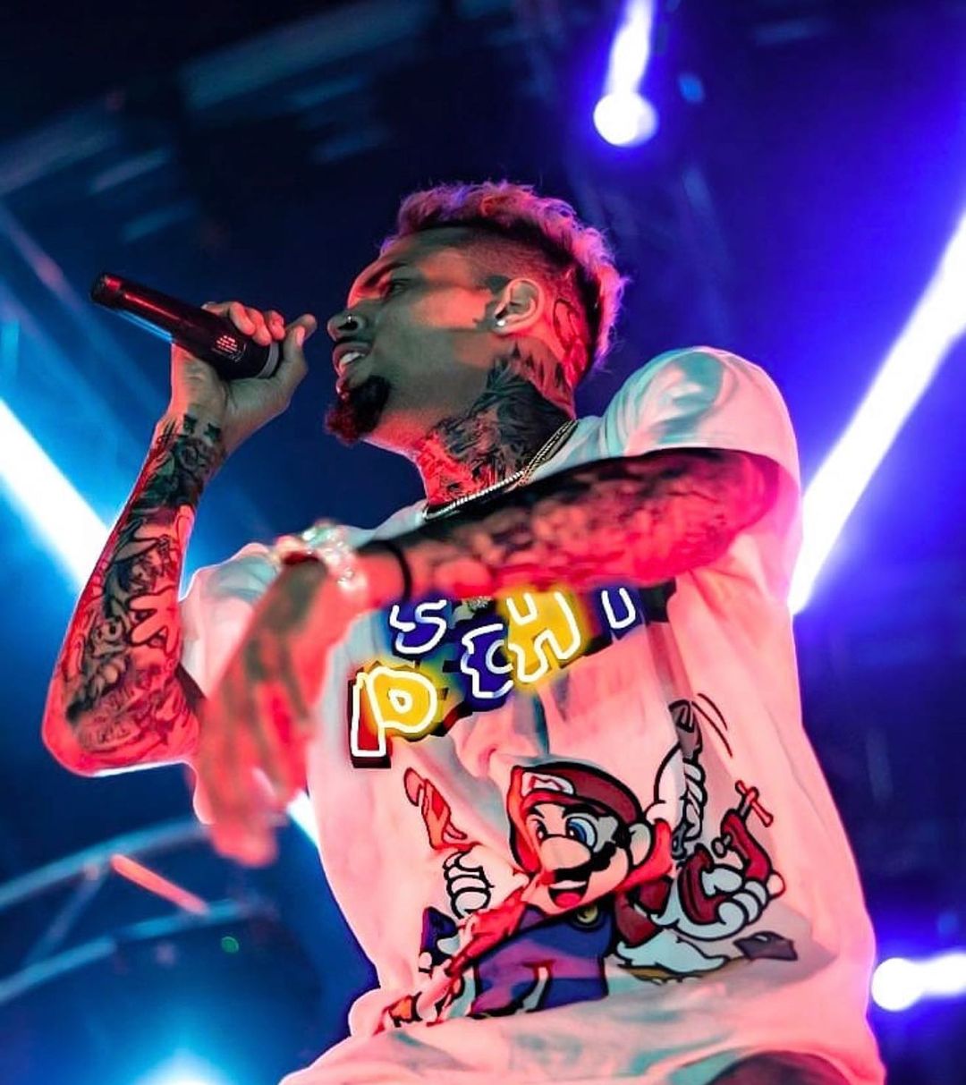 Chris Brown officially unveils tracklist for his forthcoming album "Breezy"