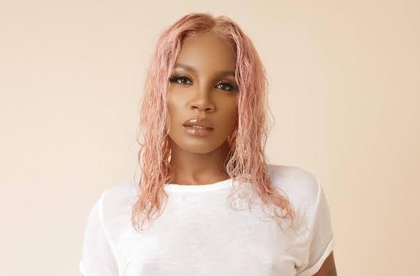 Top 10 Nigerian musicians who are good dancers