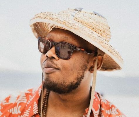 Ajebutter22 ft. Oxlade – Unconditionally Lyrics
