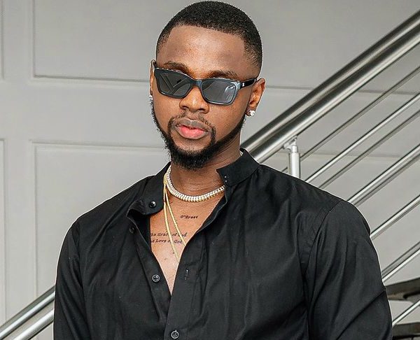 Kizz Daniel receives his first No. 1 with ‘Lie’ in the turntable toptable 50: