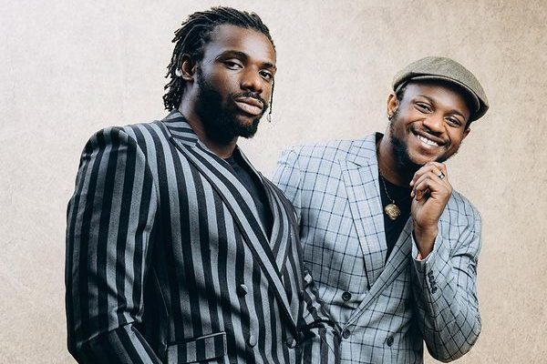 The Cavemen performs soothing medley of 'Me You I' & 'Selense'