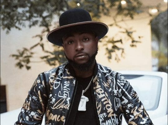 Top 10 Nigerian artistes who have fallen off stage while performing