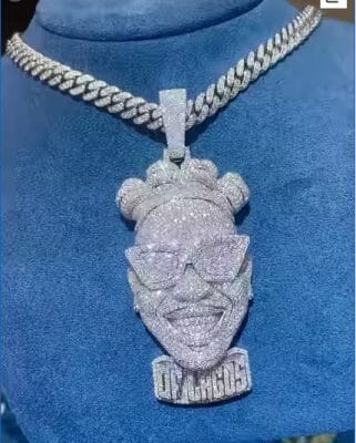 Mayorkun's new pendant