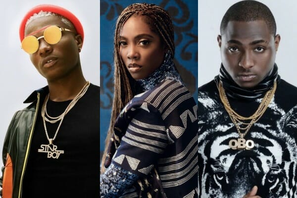 Top 10 Nigerian artistes who have fallen off stage while performing