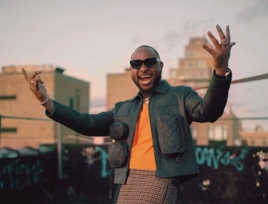 Fans bless Davido with money as he drops account number on twitter