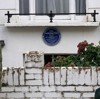 Fela honoured with blue plaque at the house he lived in London