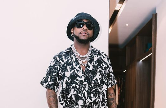 5 Nigerian artists who will make your song a hit if they jump on it