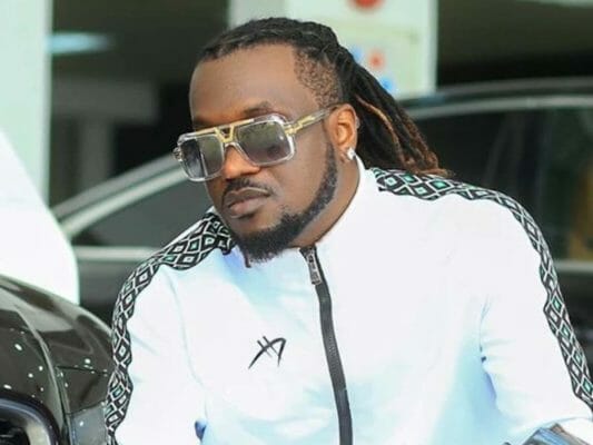 Nigerian Artists who trended for the wrong reasons in 2021