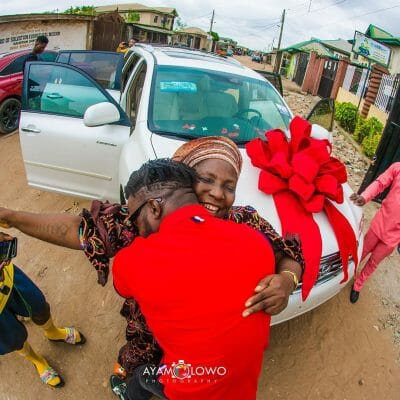 Nigerian Artists who have surprised their parents with expensive gifts