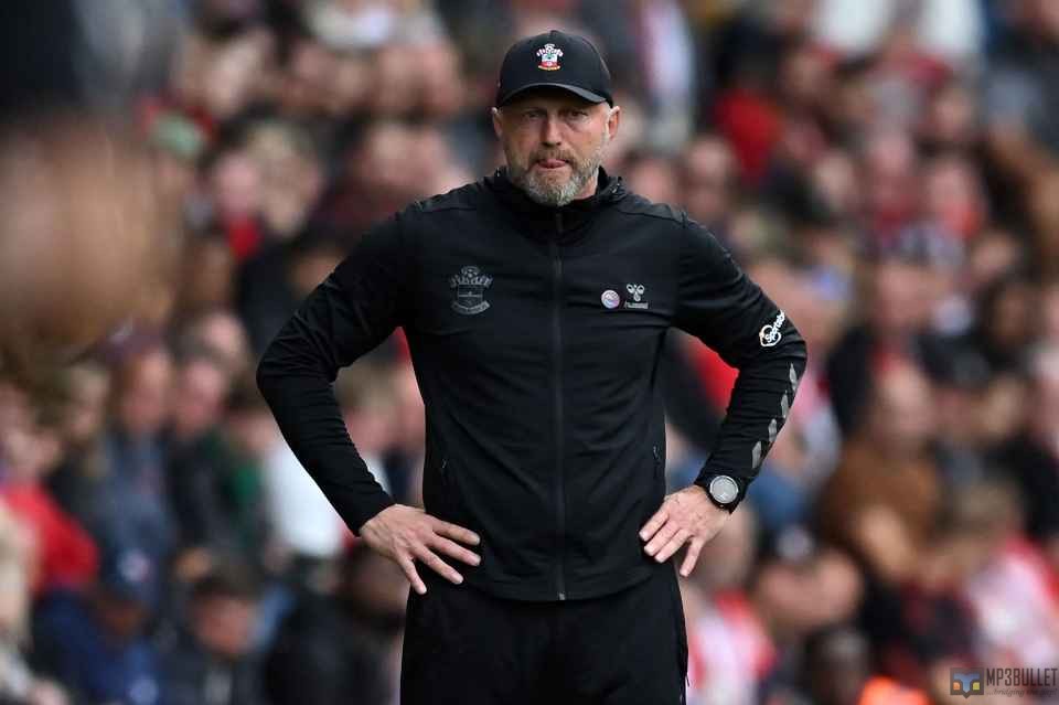 Premier League club sacks manager after a poor start to the season