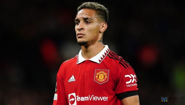 Manchester United star Antony involved in motorway car crash