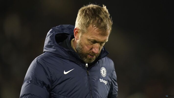 VIDEO: Chelsea fans chant at Potter as he leaves Fulham.
