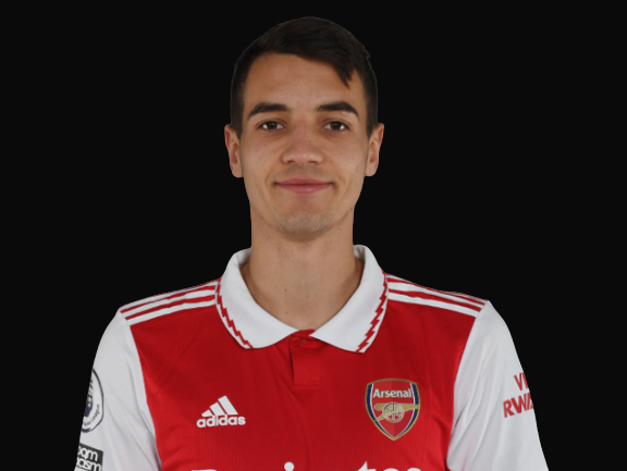 Arsenal announce signing of defender Jakub Kiwior from Spezia
