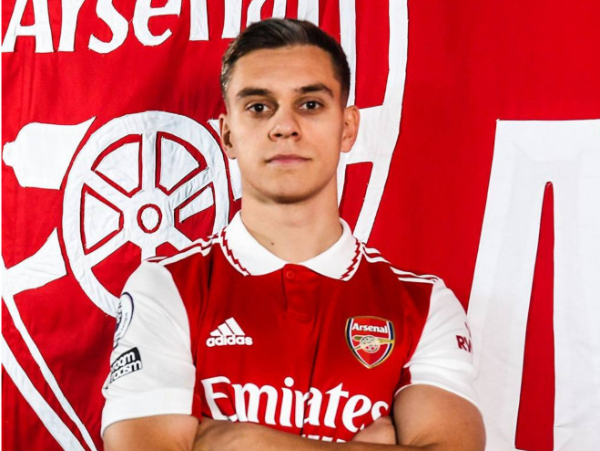OFFICIAL: Arsenal announces the signing of Leandro Trossard from Brighton