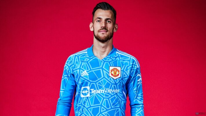 Martin Dubravka speaks on his Man United loan spell